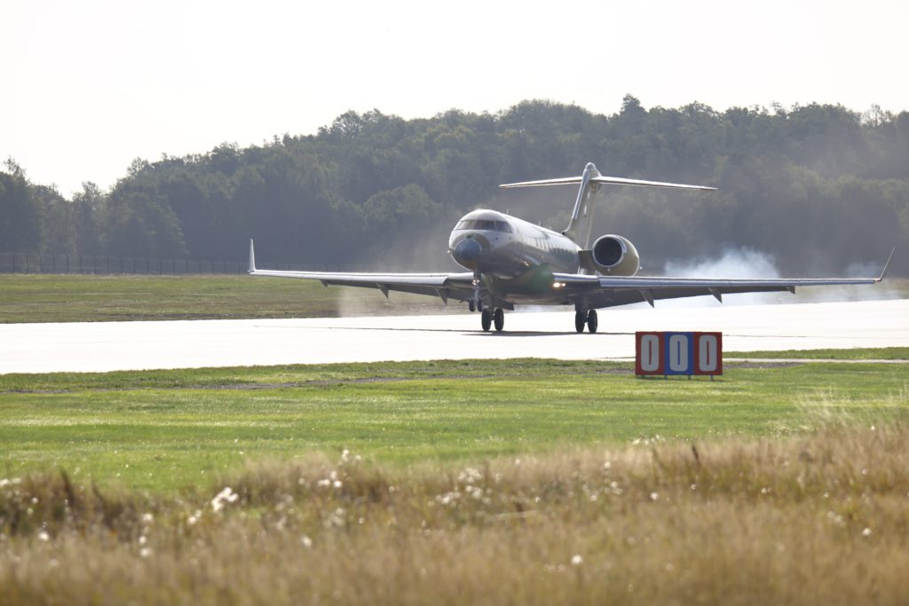 Bombardier Global aircraft arrives in Sweden