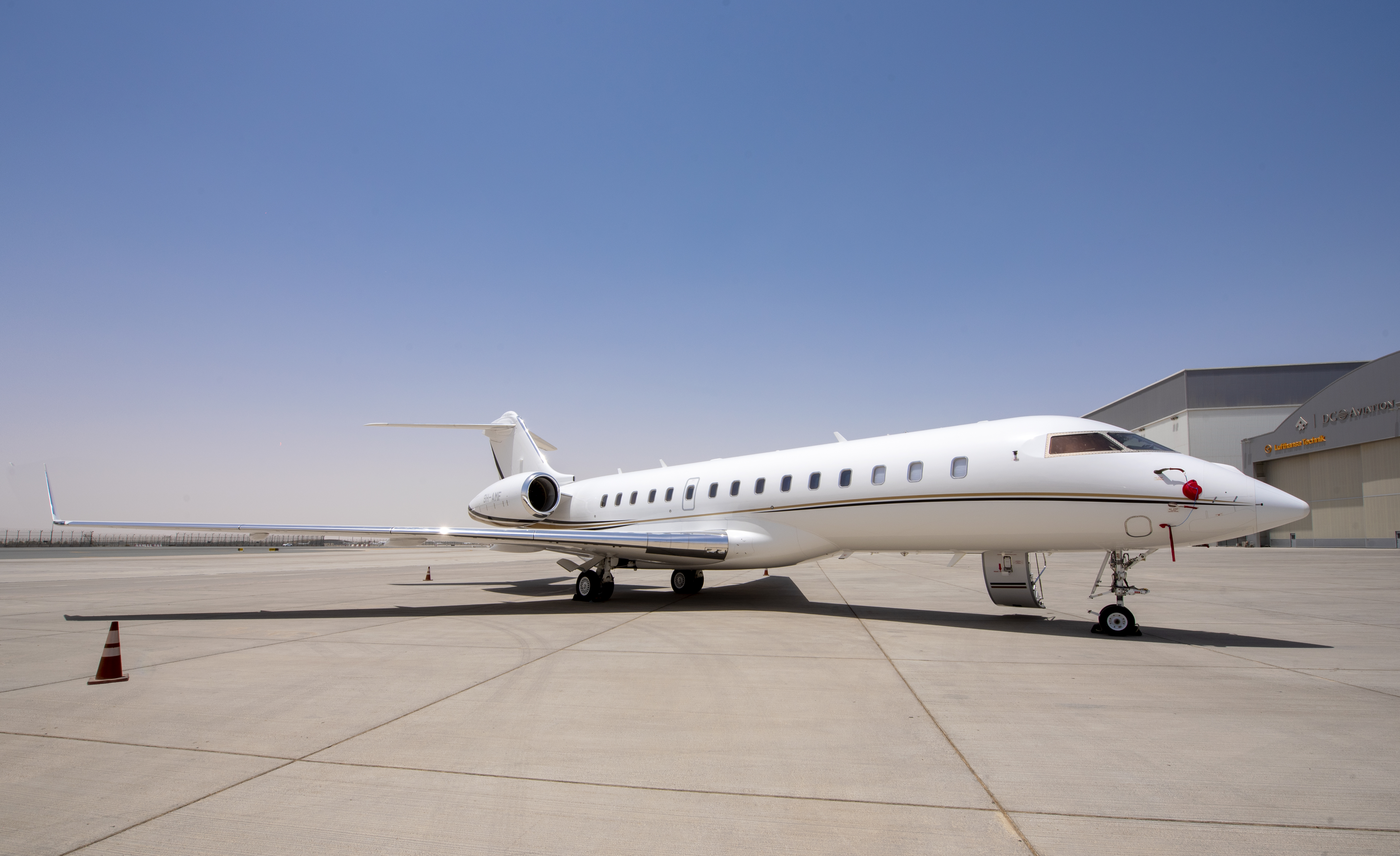 Jet Luxe signs an agreement with Empress Jets to take part in the NFT  scheme | Business Airport International