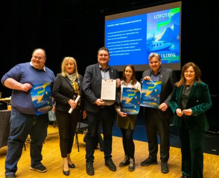 The six Mayors of Lofoten L to R: Einar Benjaminsen, Elisabeth Mikalsen, Vidar Thom Benjaminsen, Hanna Sverdrup, Jonny Finstad and Susan Berg Kristiansen