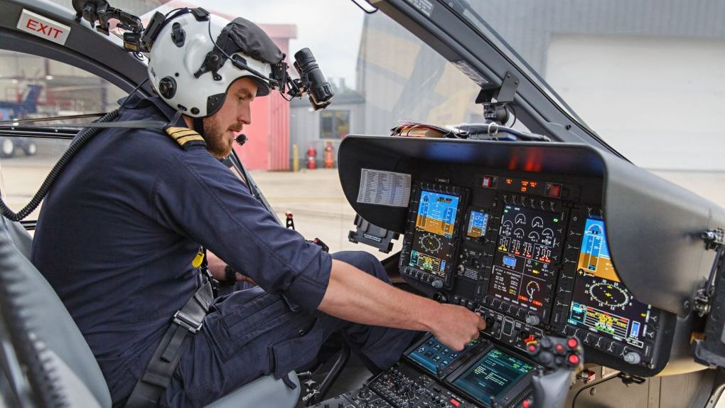 EAAA warns of dangers of shining lasers at aircraft Business Airport