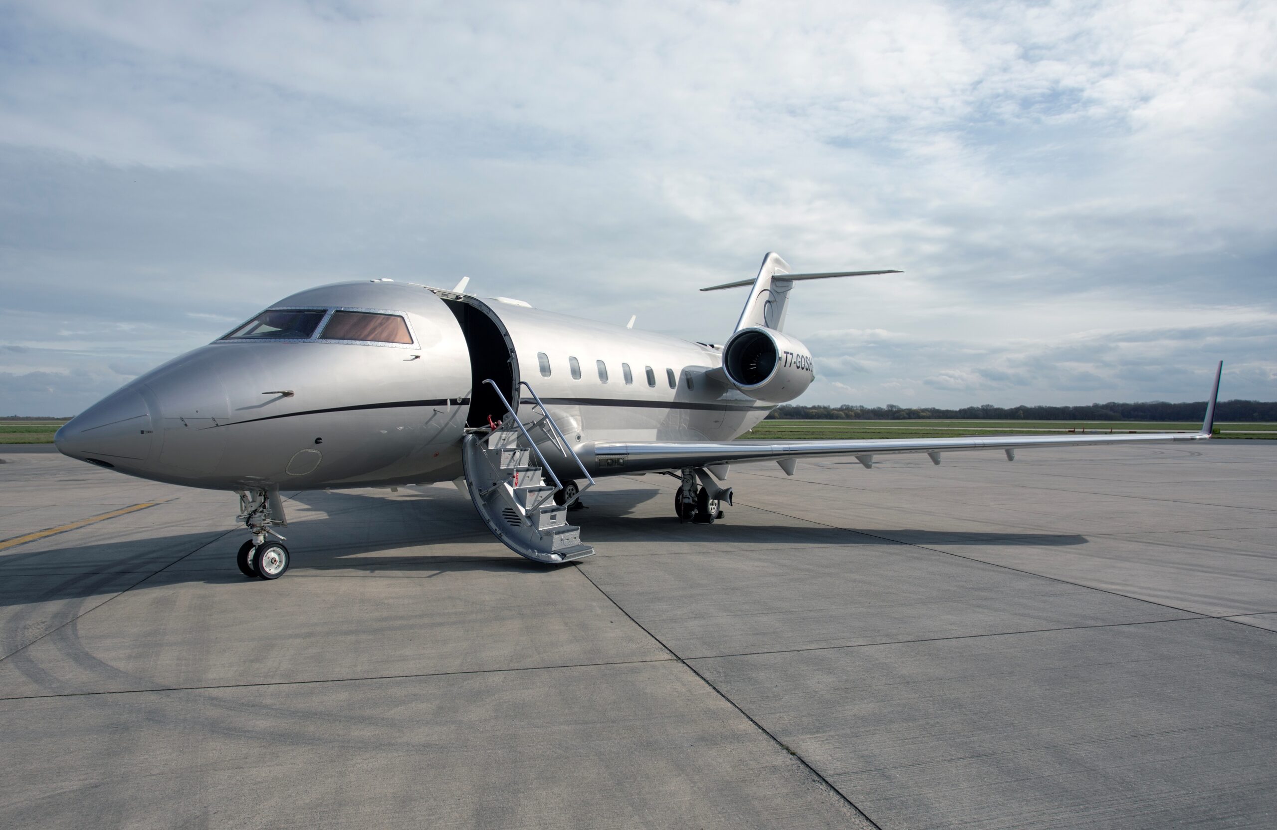 Luxaviation UK adds Challenger 604 as fleet expansion continues