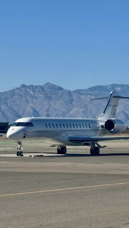 Metrojet adds Asia’s first Global 8000 to managed fleet Hong Kong-based Metrojet has taken delivery of Asia's first Bombardier Global 8000 into its managed fleet
