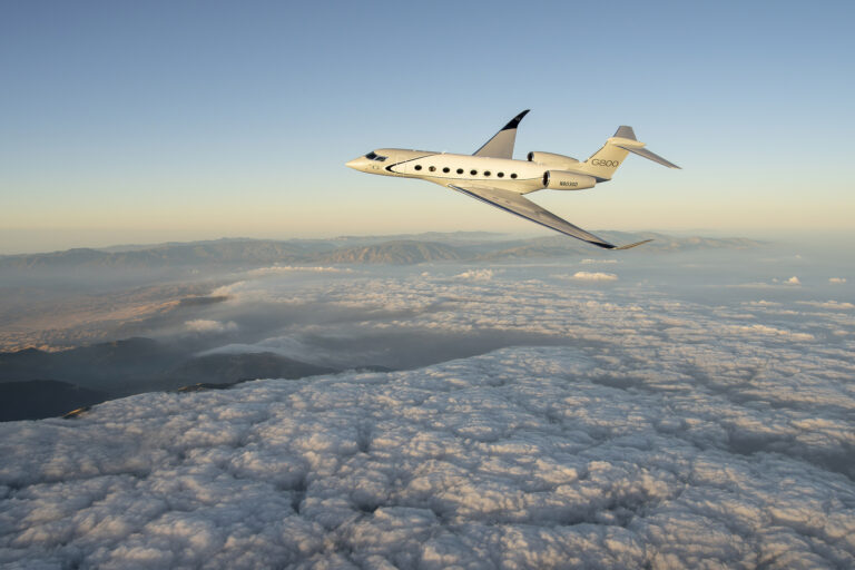 Gulfstream G800 completes farthest and fastest flight in business aviation history