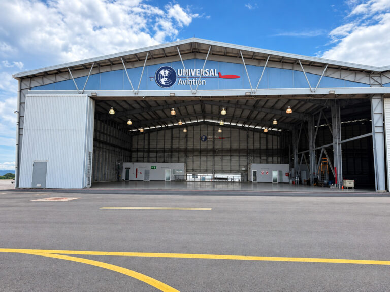 Universal Aviation Costa Rica secures only general aviation hangar at San Jose airport Universal Aviation Costa Rica has added an approximately 10,000sq ft (929sq m) aircraft hangar for general aviation use at Juan Santamaria International Airport